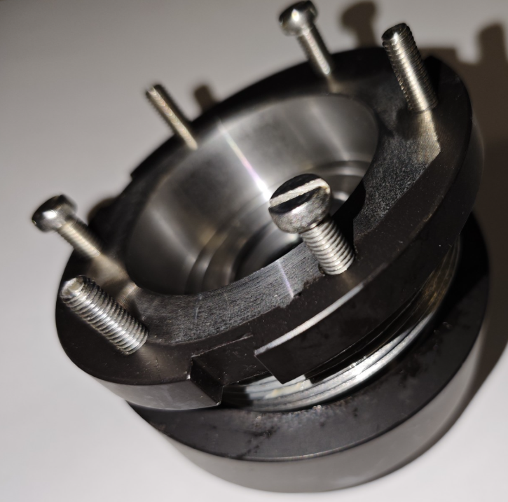 Front bearing housing set W6